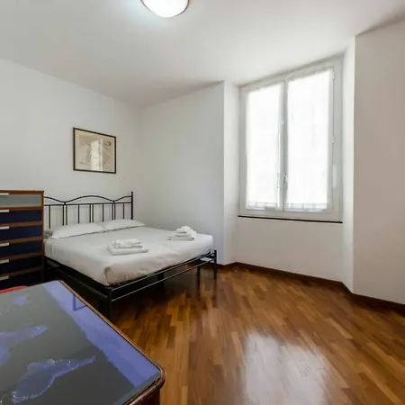 Altido Band House Di Fronte Al Terminal Traghetti Vr فندق *