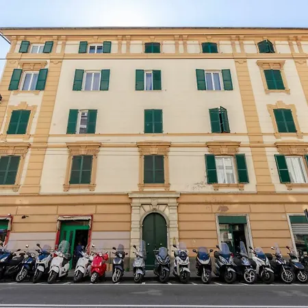 Altido Band House Di Fronte Al Terminal Traghetti Vr *